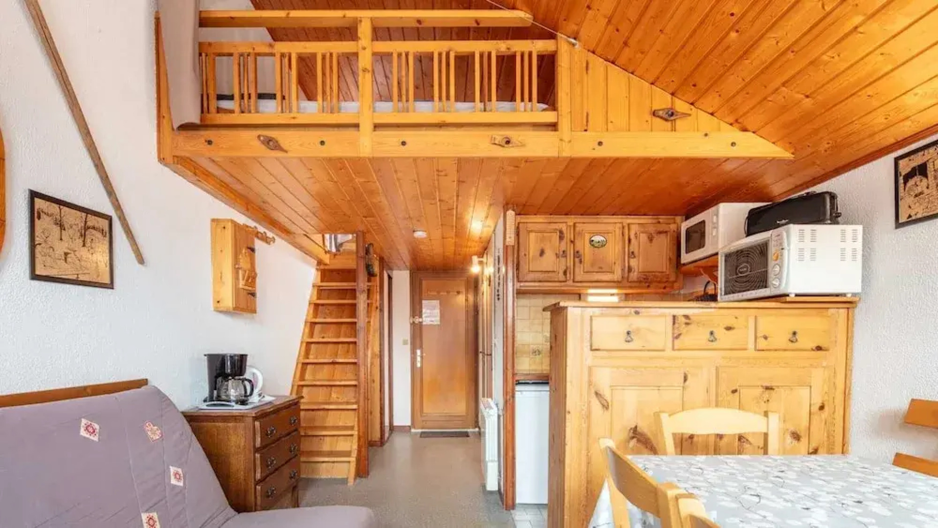 Studio in Saint-sorlin Near Ski Slopes