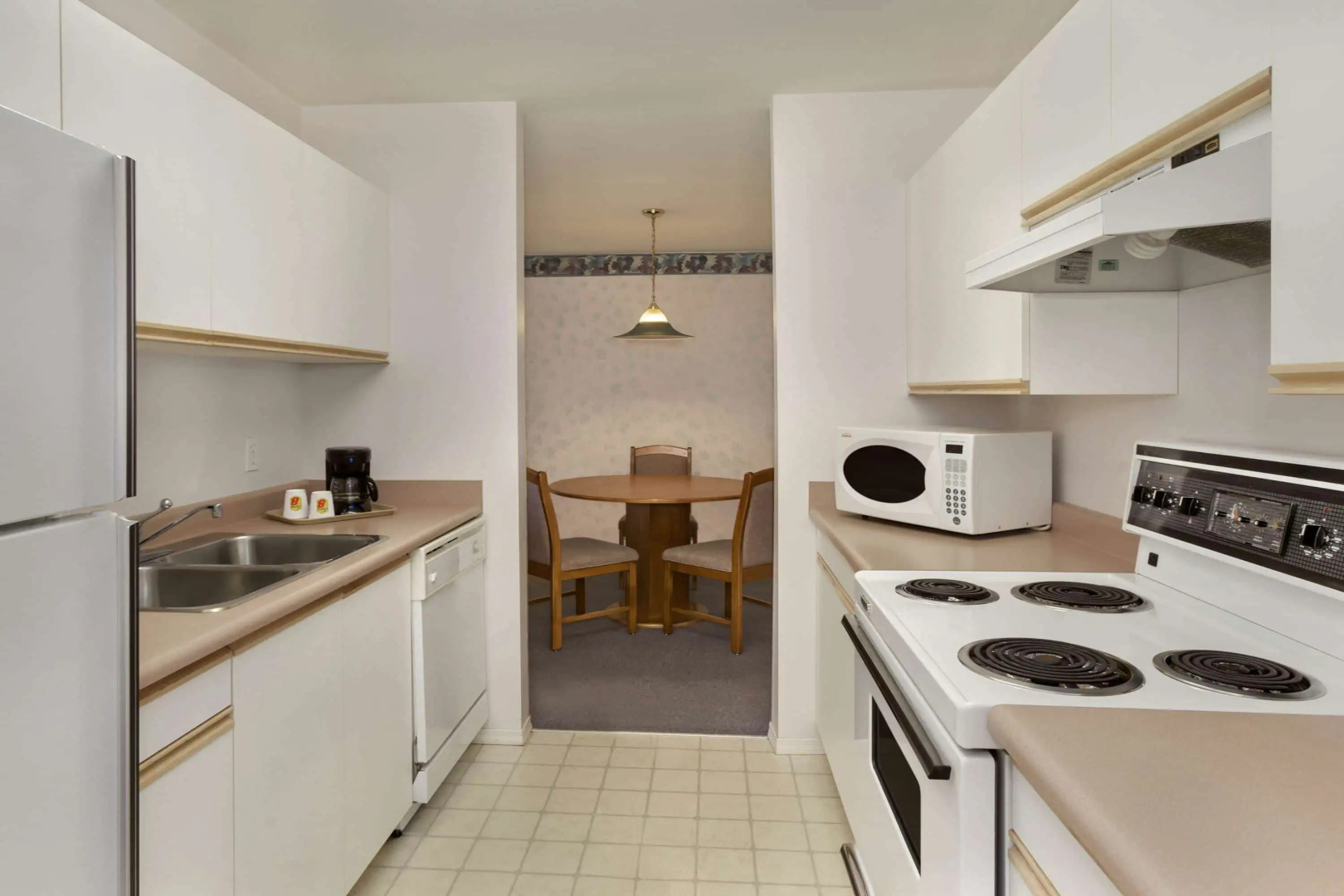 Super 8 by Wyndham West Kelowna BC