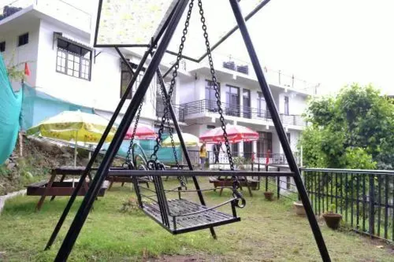 Hotel Whitemushroom Kasauli