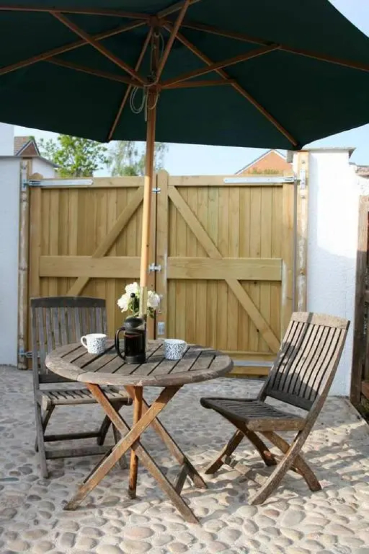Newly Converted Self Contained Annex With Garden