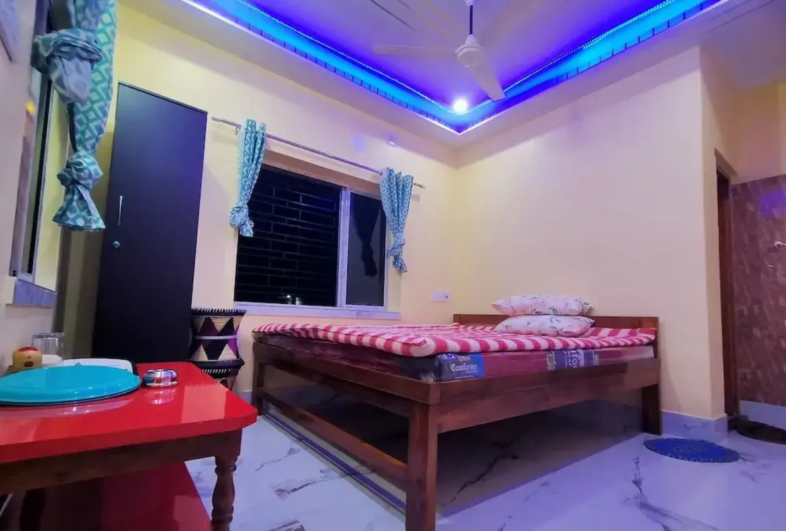 Megh Balika Santiniketan Family Homestay