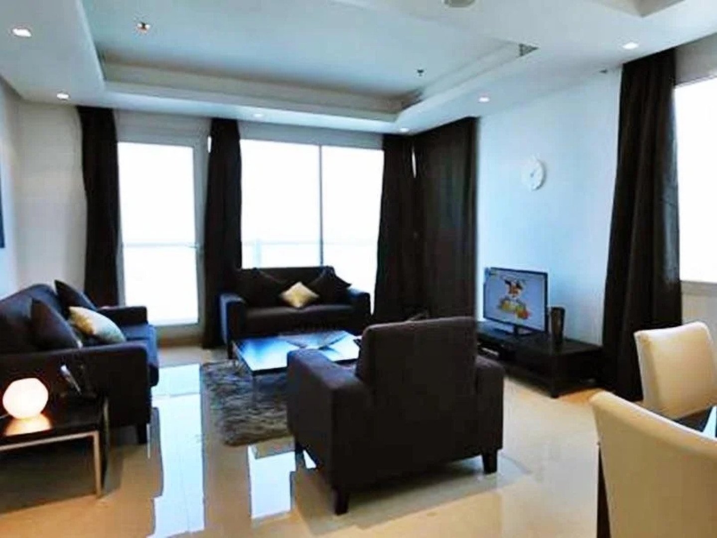 The Crown Luxury Suites Fintas