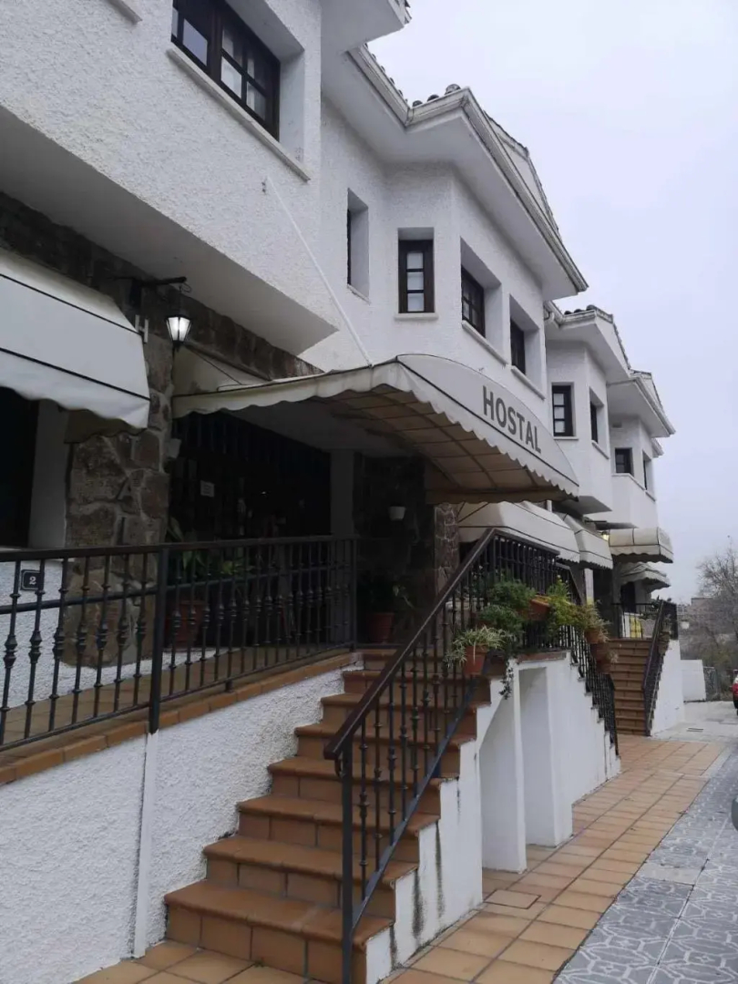 Hostal Asador Julian Brunete