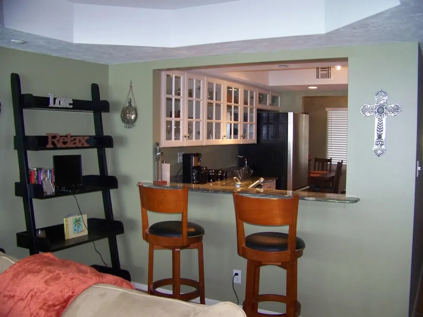 Crescent Beach Club 14C Apartment