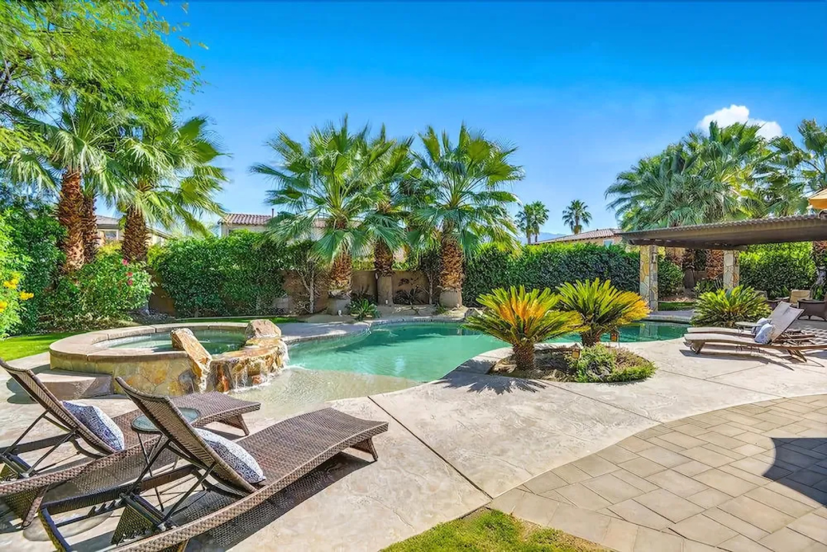 Apple Court - Four Bedroom Home