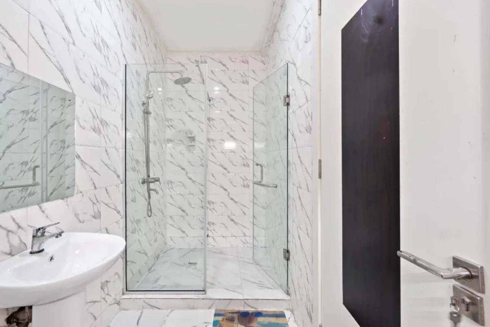 Luxury 2bedroom apartment with pool