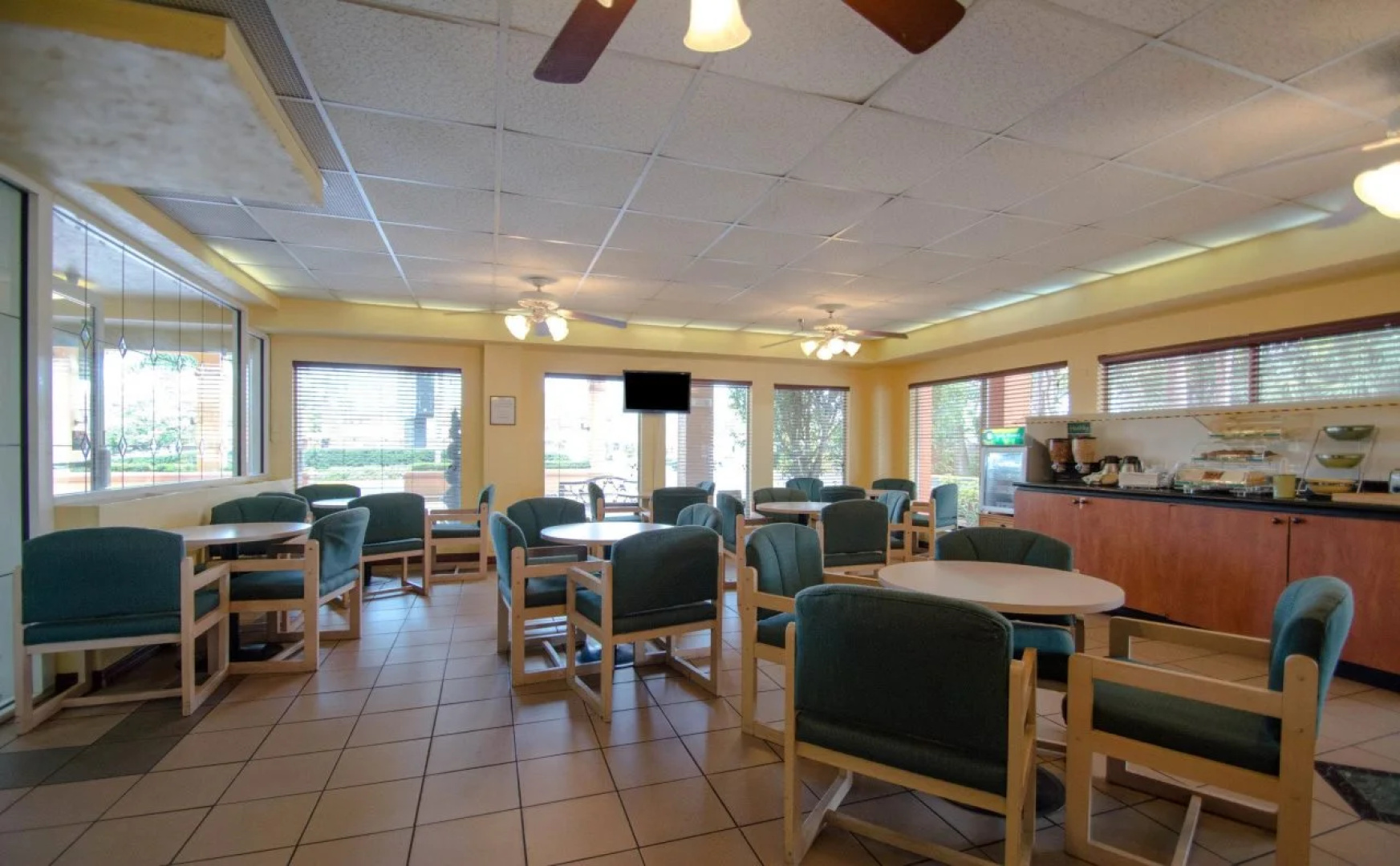 Quality Inn Sarasota North Near Lido Key Beach
