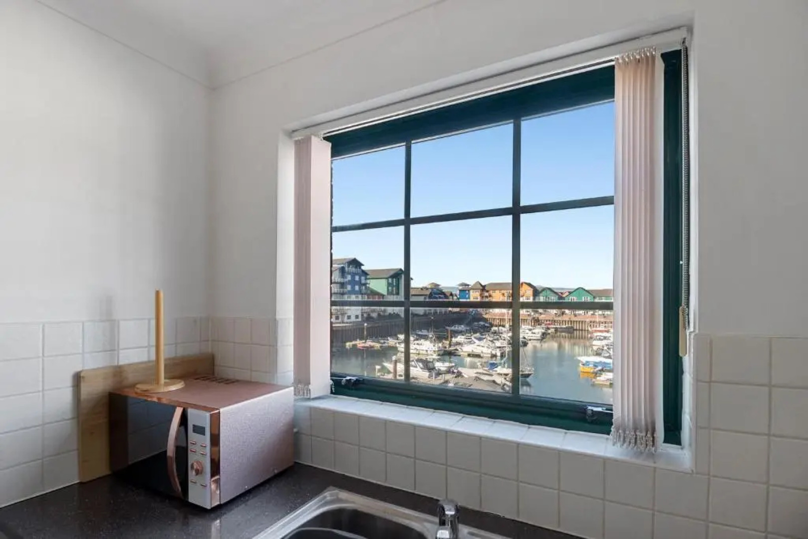 Marina Retreat Waterfront