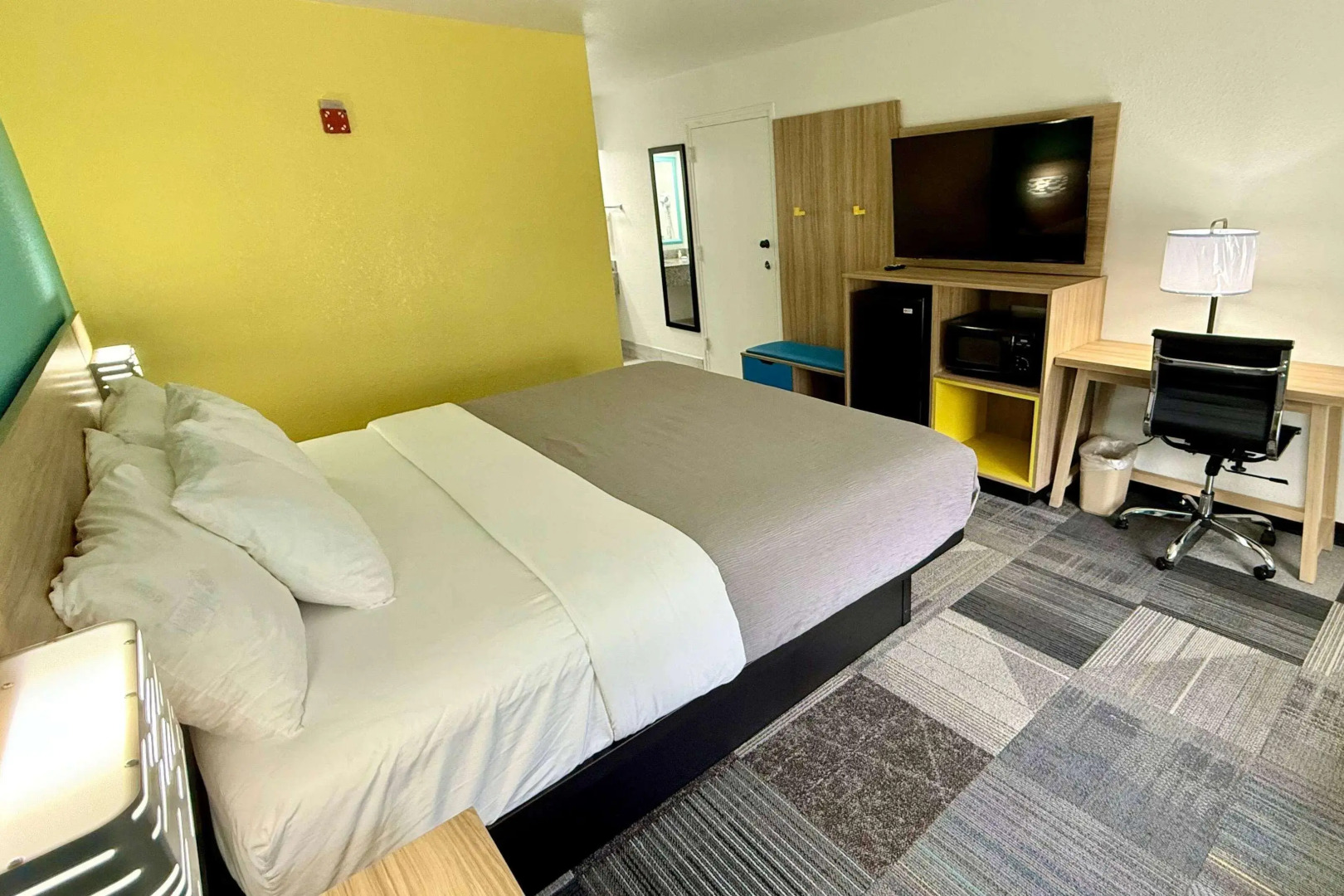 Days Inn by Wyndham Eglin AFB