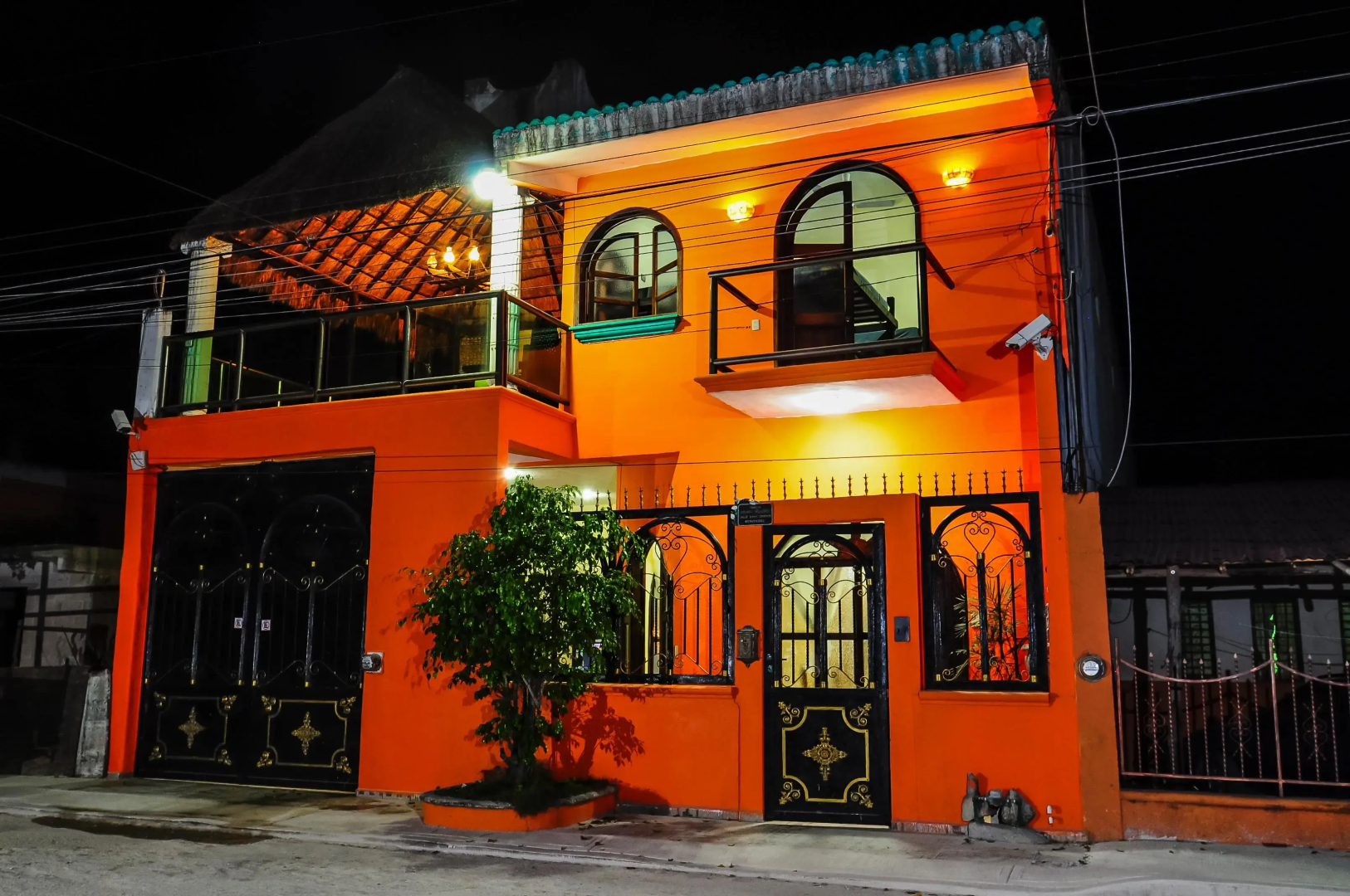 Charlys Hostal