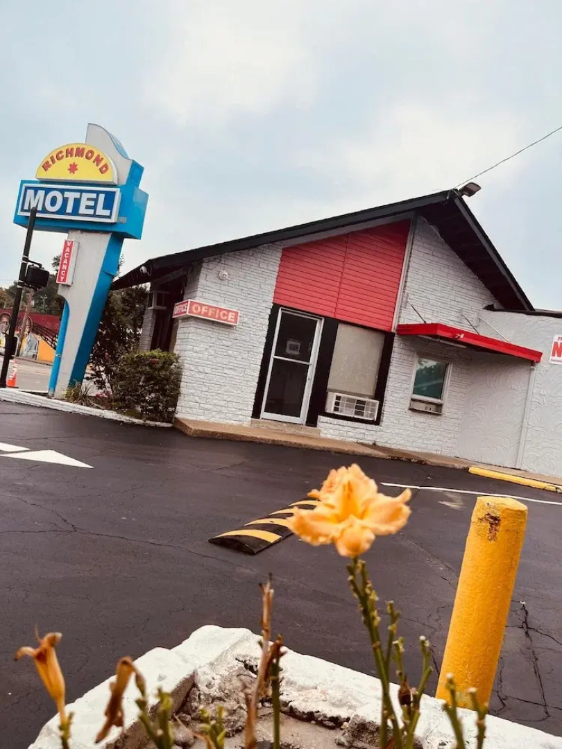 Richmond Motel
