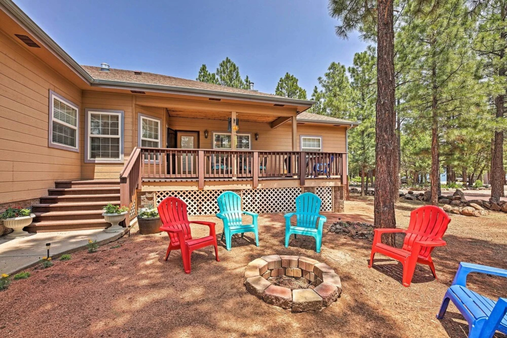 Upscale Show Low Haven w/ Fire Pit & Game Room!