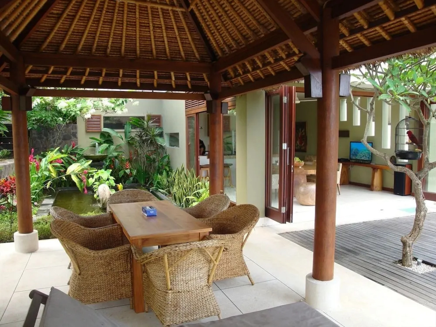 Villa Matahari Terbenam