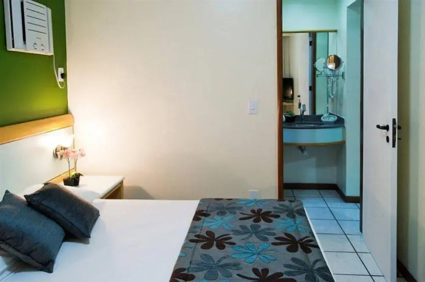 Bristol Quartier Latin Hotel