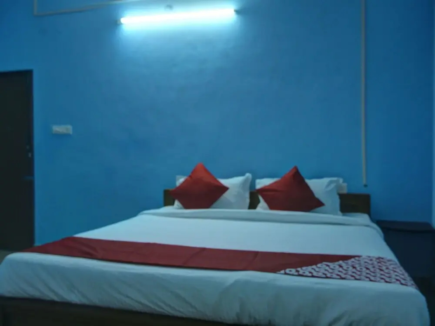 OYO 37674 Ve Vin Lodge