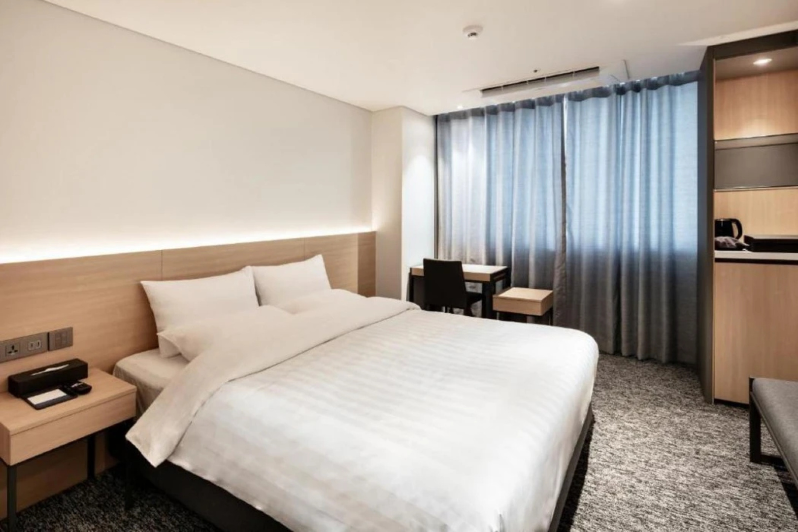 Icheon J Hotel
