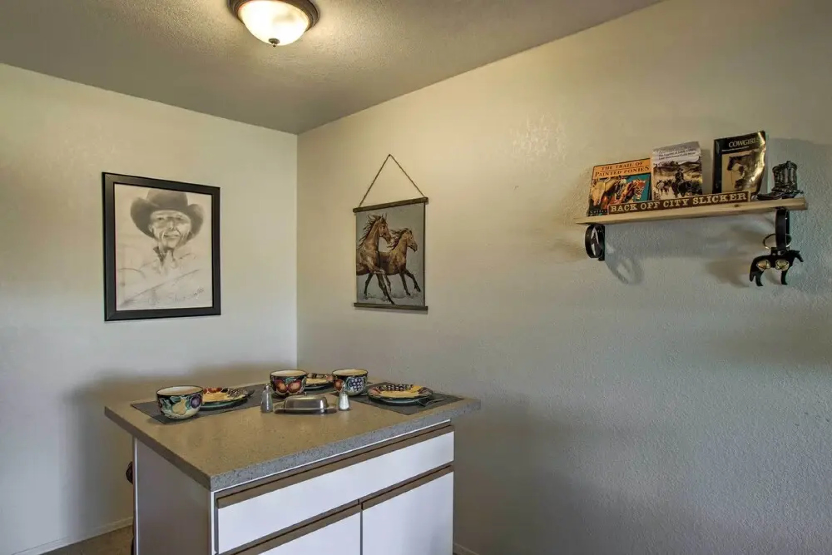 Quiet Retreat ~ 5 Mi to Lost Dutchman State Park!