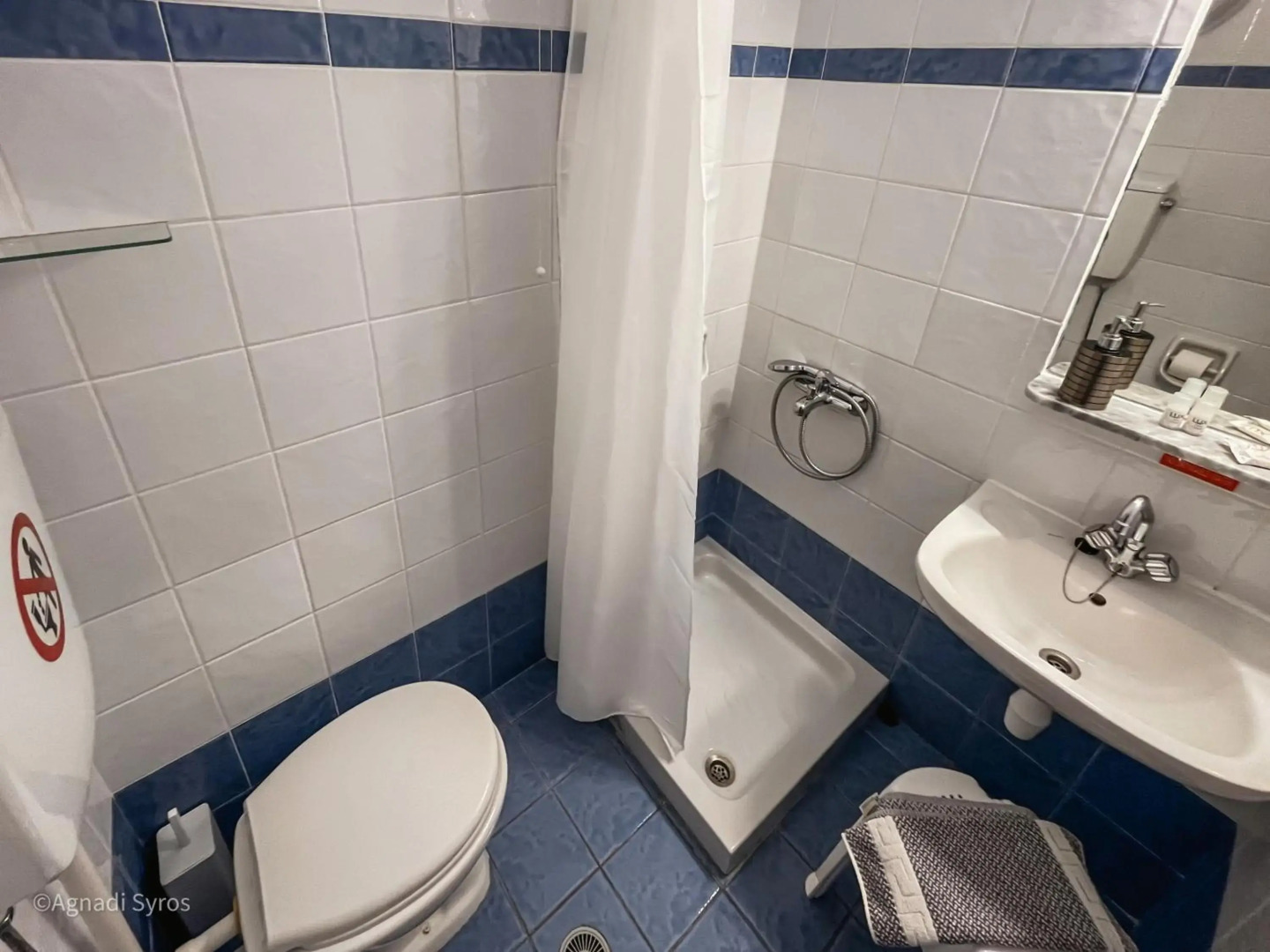 Agnadi Syros Beachfront Studios & Rooms