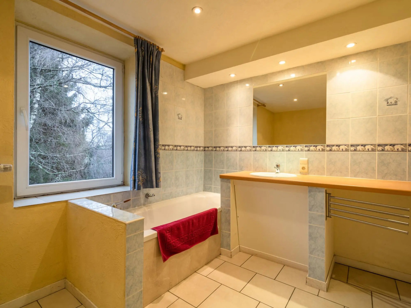 Modern Holiday Home in Sourbrodt with Private Pool