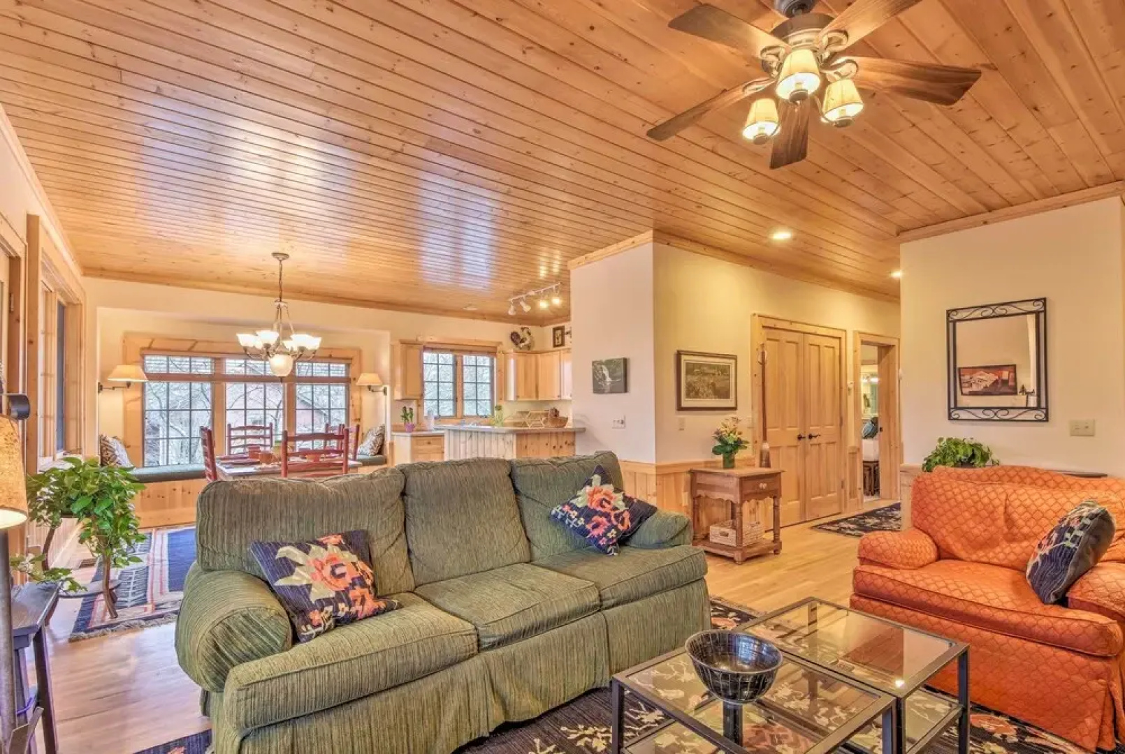 Trillium Links Condo w/ Deck Near Lake Glenville!