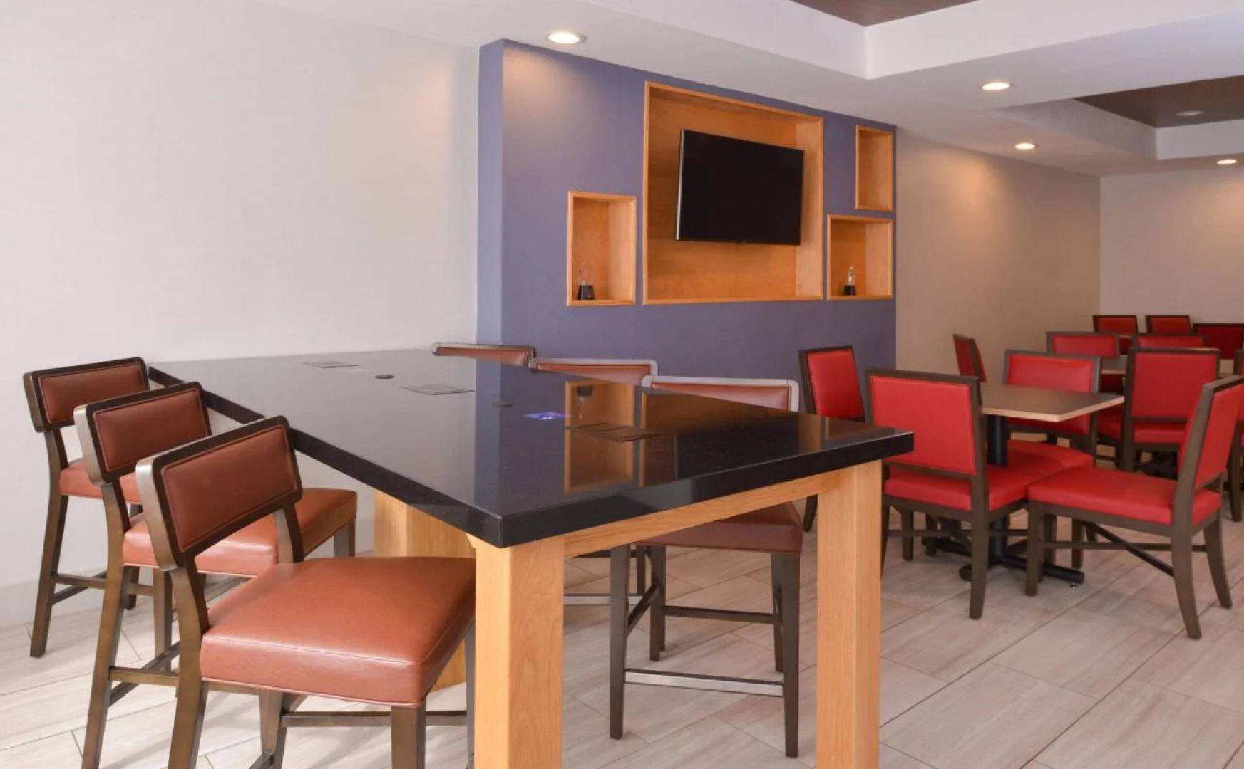 Holiday Inn Express & Suites Austin NW - Lakeline by IHG
