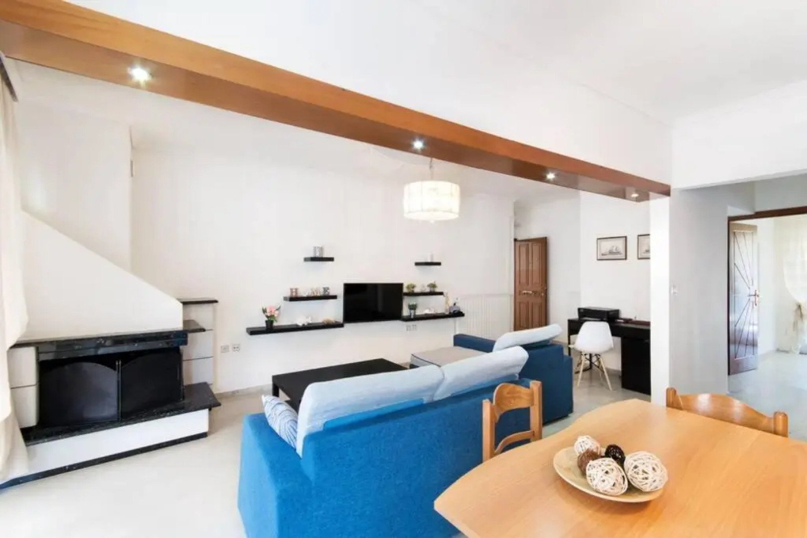 Seafront 2 bedrooms apartment