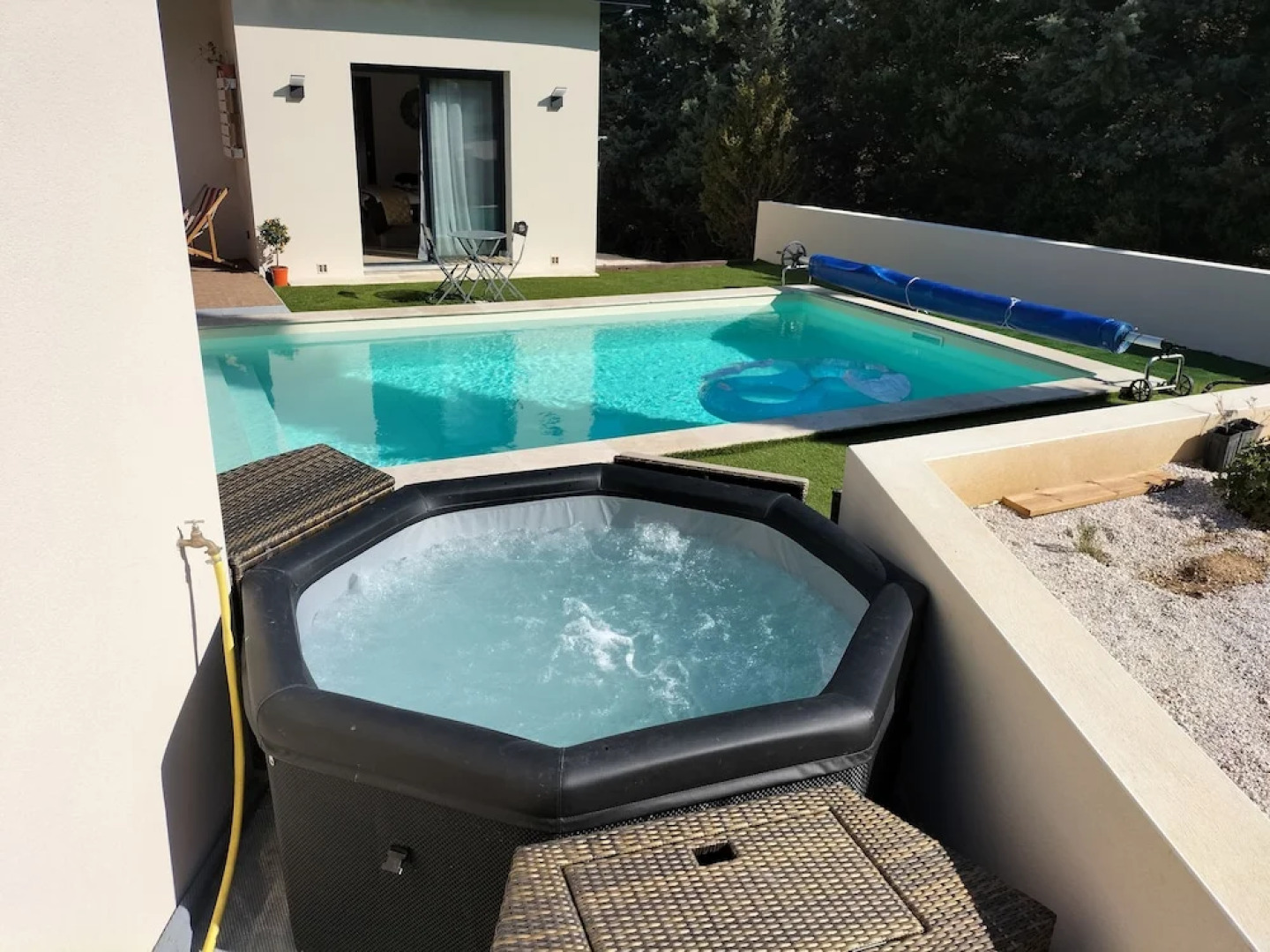 Les garrigues Ensoleillées