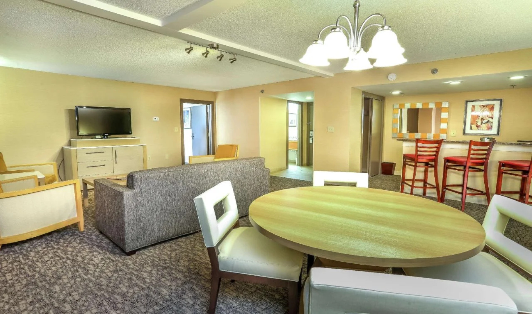 DoubleTree by Hilton Virginia Beach