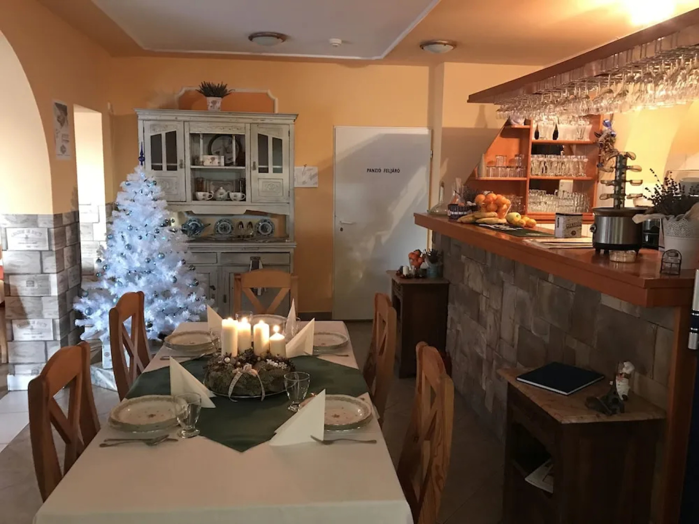 Petit Normandi Bistro  Panzi
