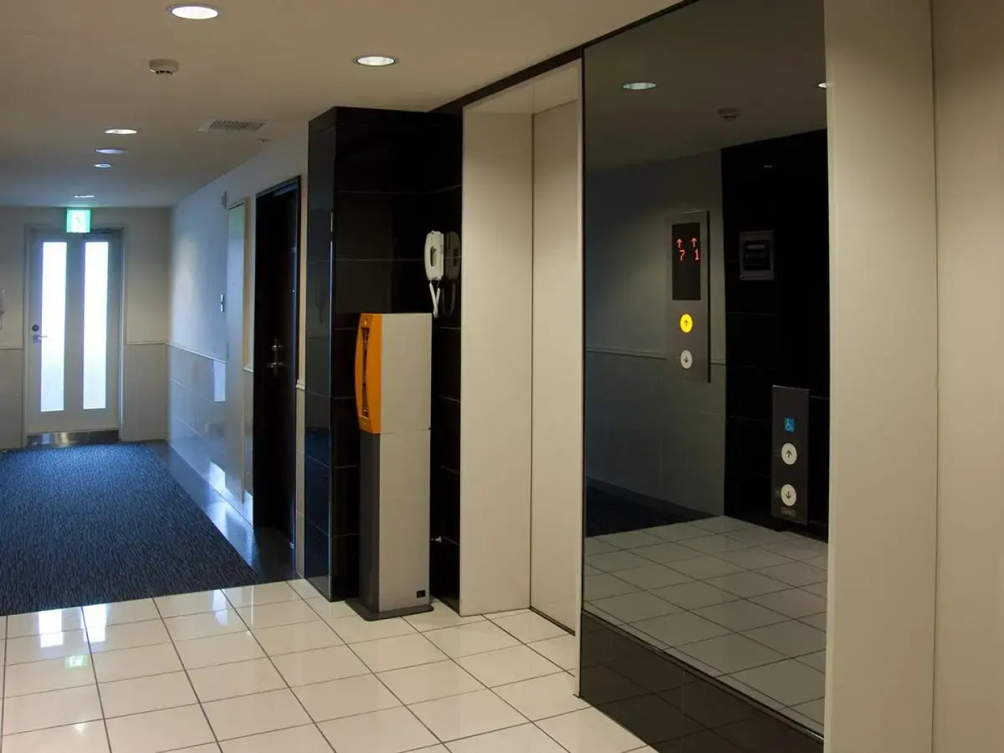 Az Inn Higashiomi Notogawa Ekimae