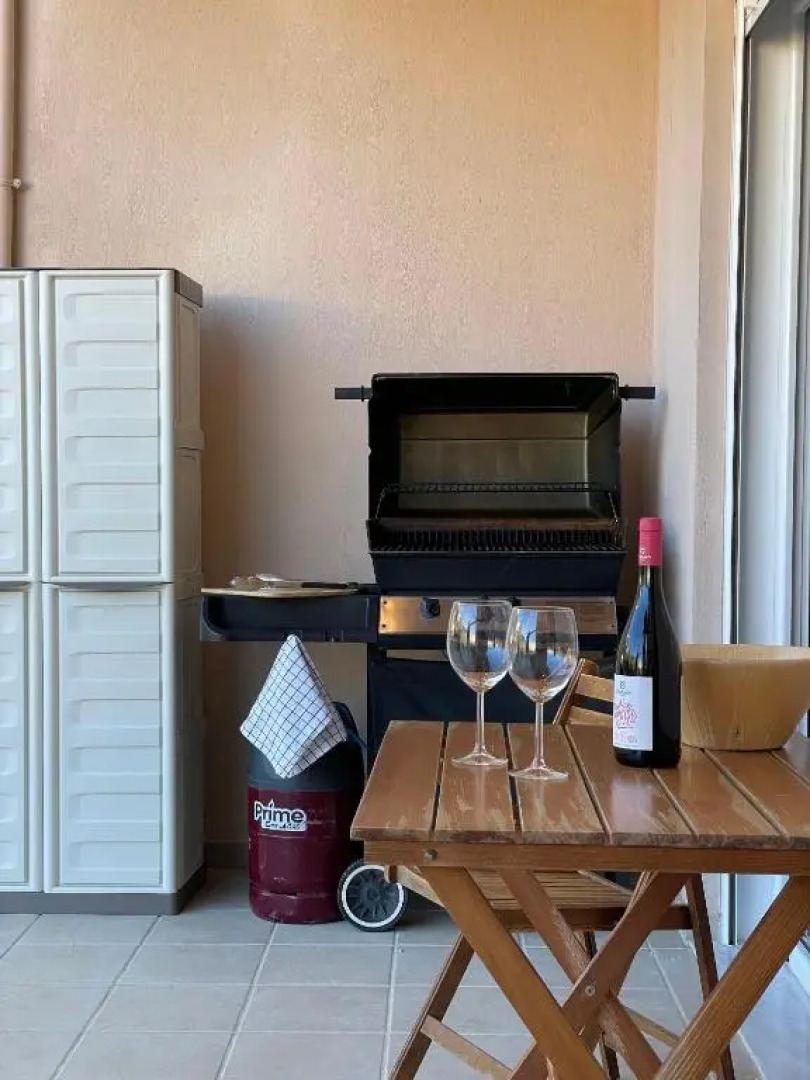 Kozani Hideaway for 2!