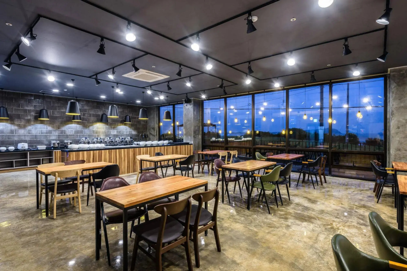 Spring and Autumn Hotel&Resort