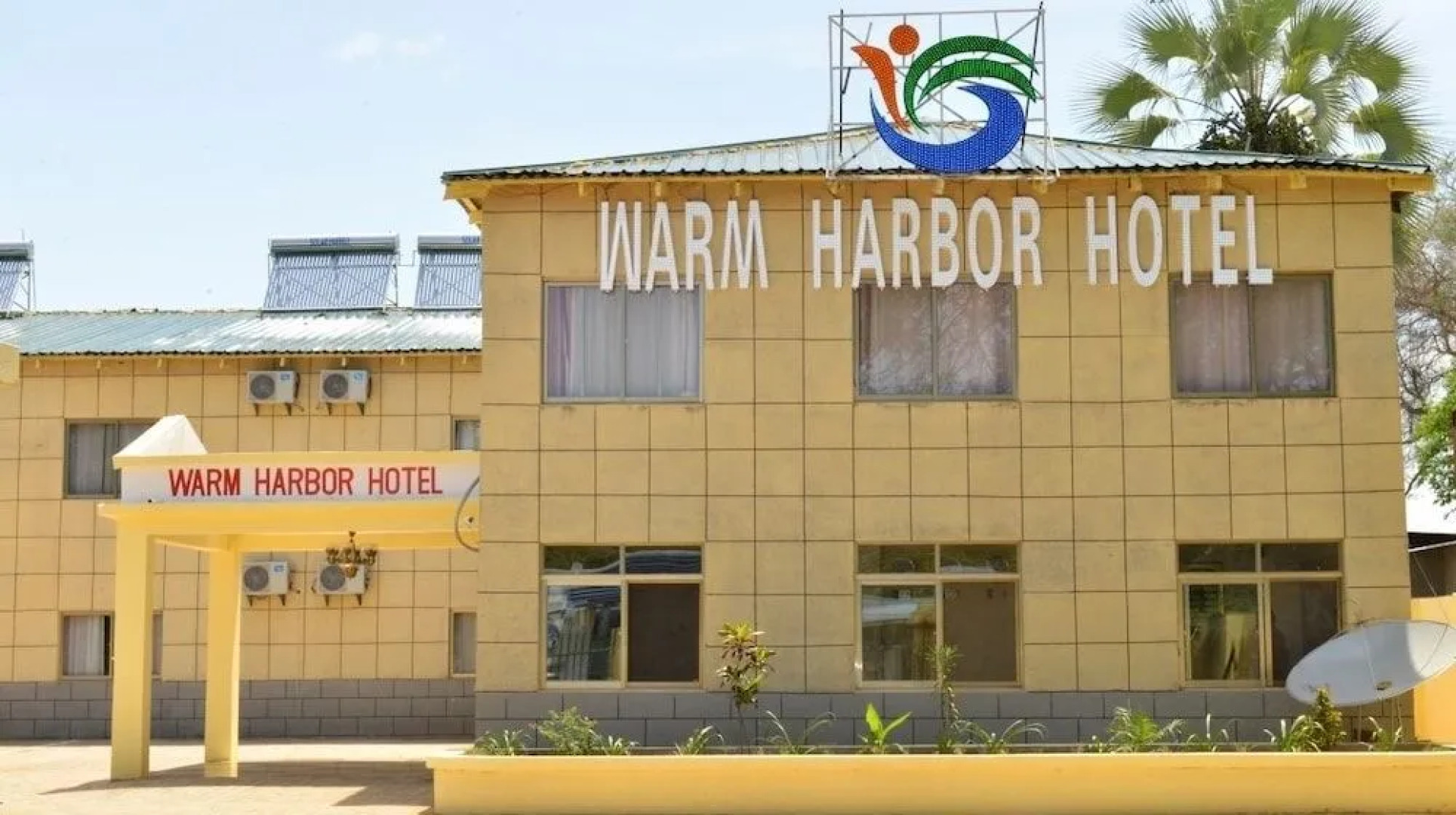 Warm Harbor Hotel