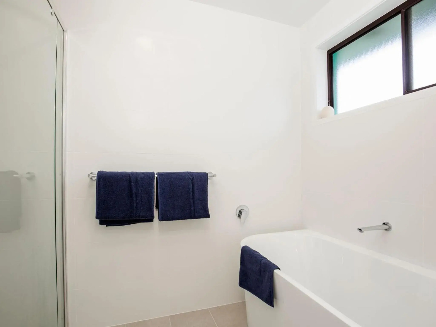 Sandy Feet Retreat - Pet Friendly - 1 Min Walk to Beach