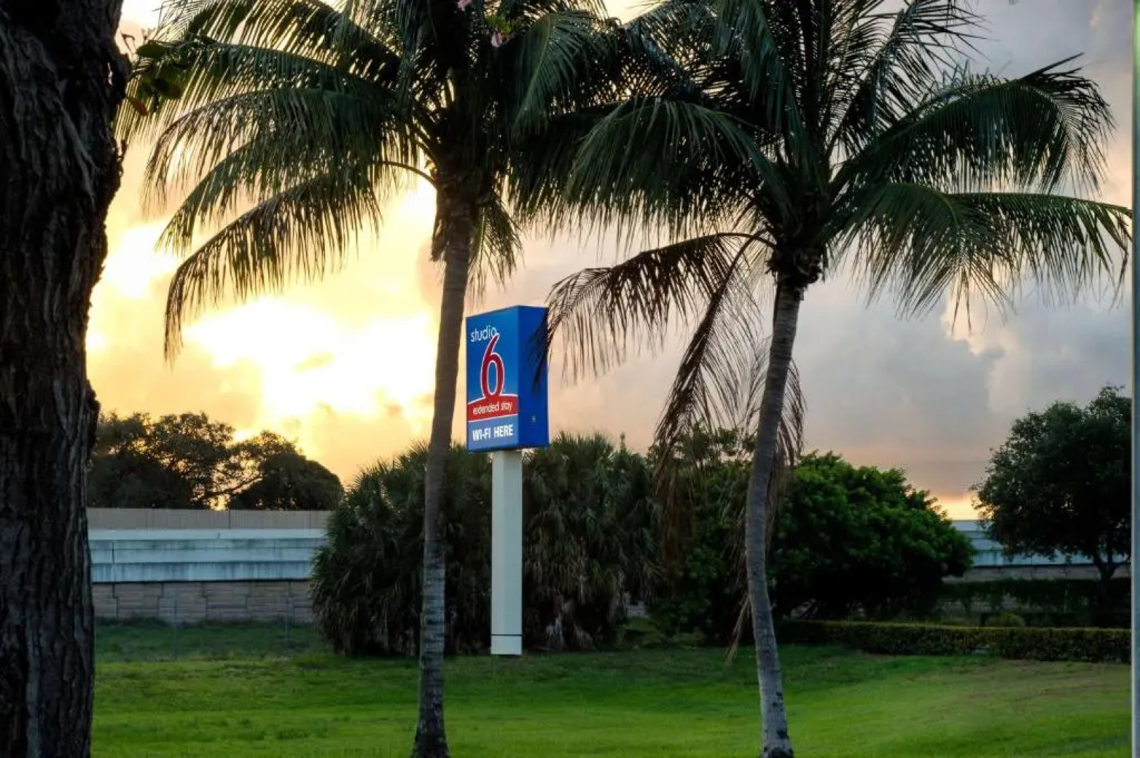 Studio 6 West Palm Beach, FL