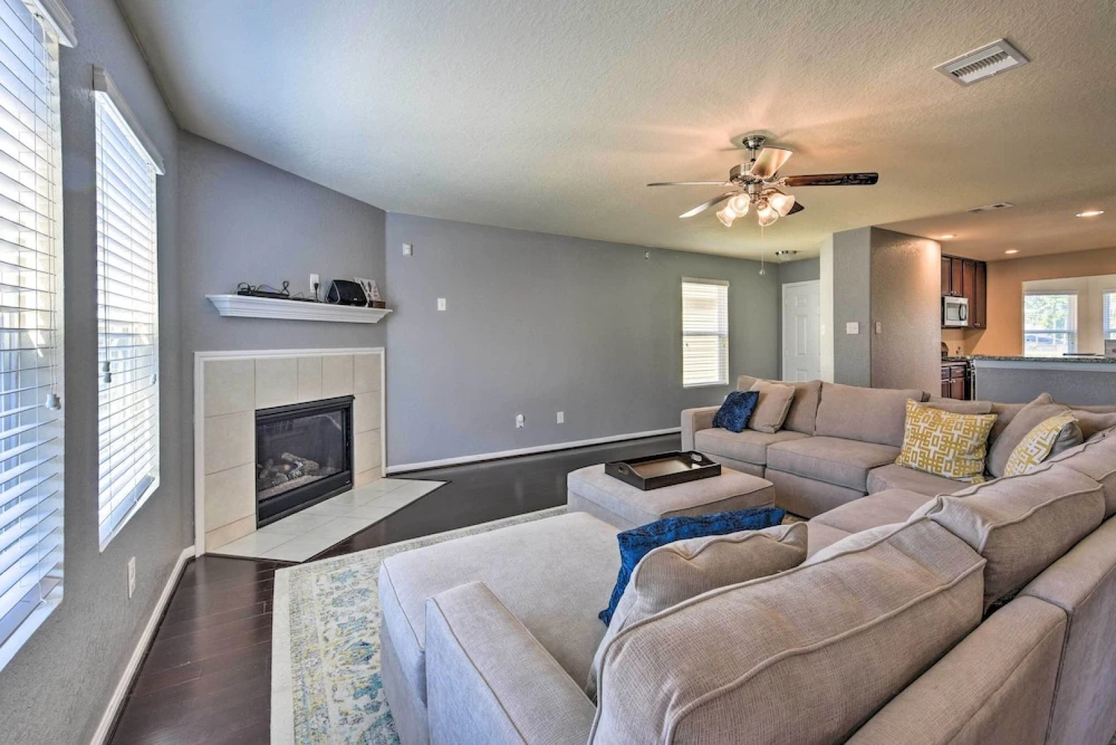 Spacious Conroe Home - 6 Mi to The Woodlands!