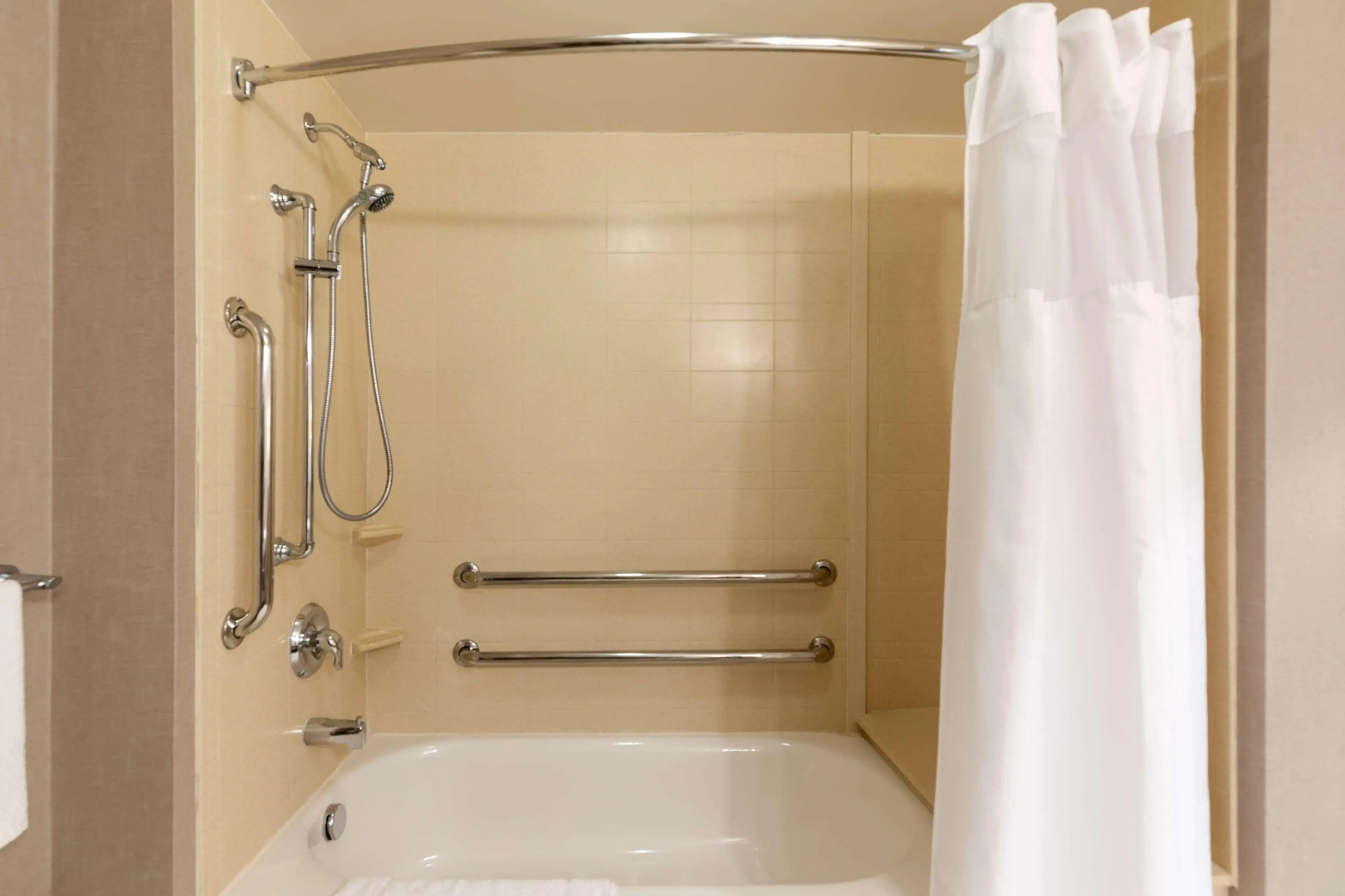 DoubleTree by Hilton Hotel Savannah Airport
