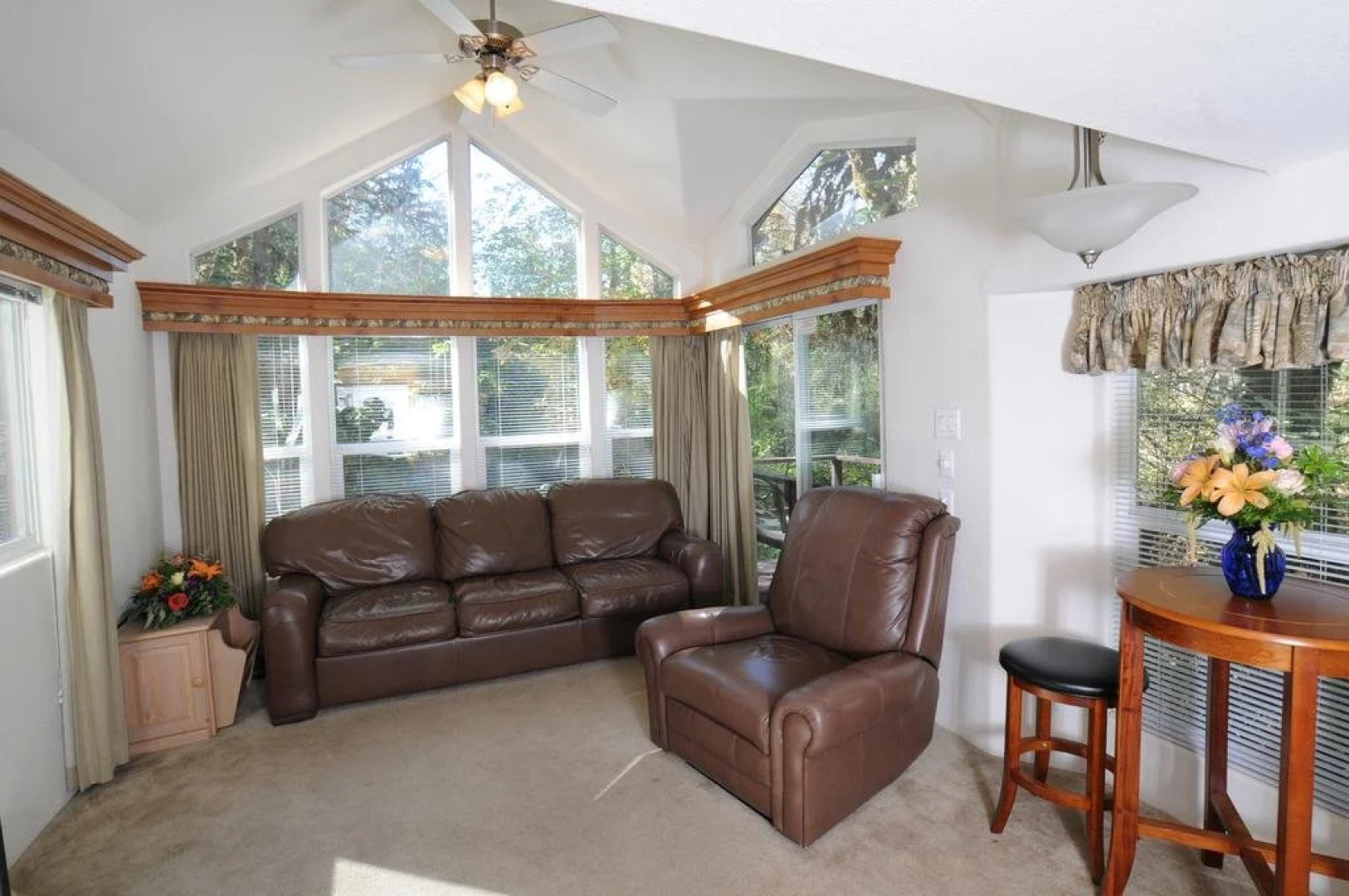 Morrison's Rogue River Lodge