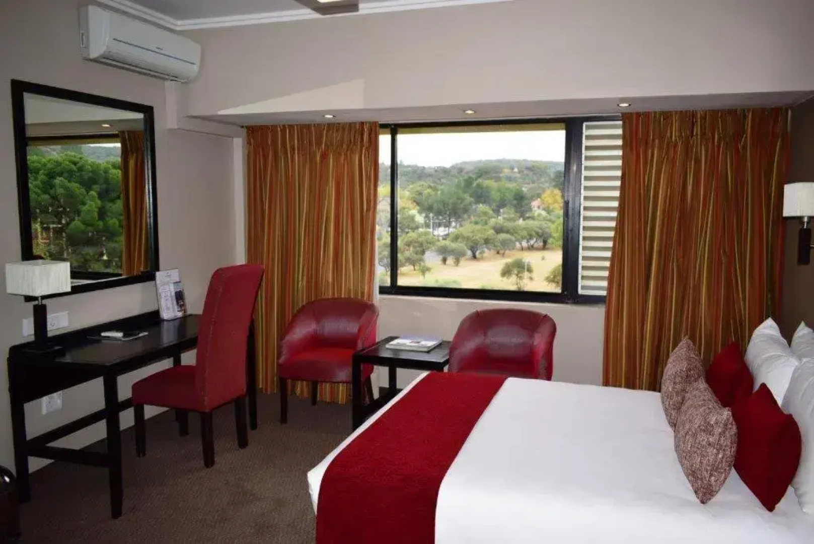 President Hotel & Conference Venue