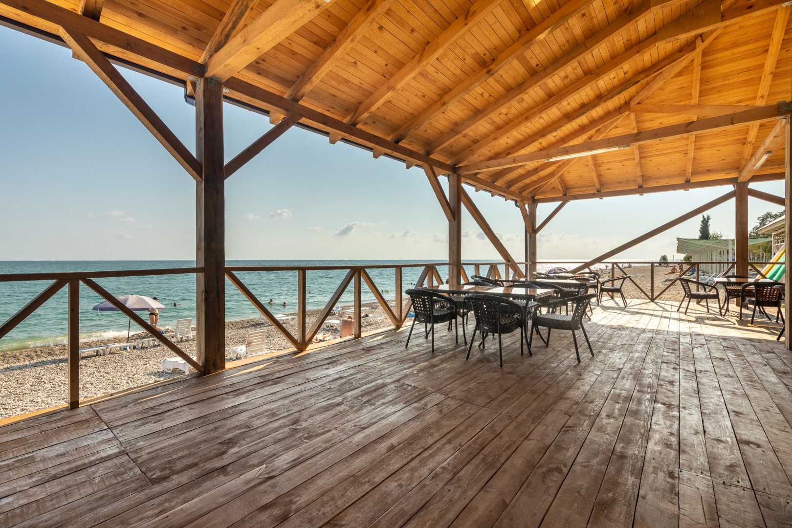 Апсны (Гудаута), отель (Абазинская, 2а)