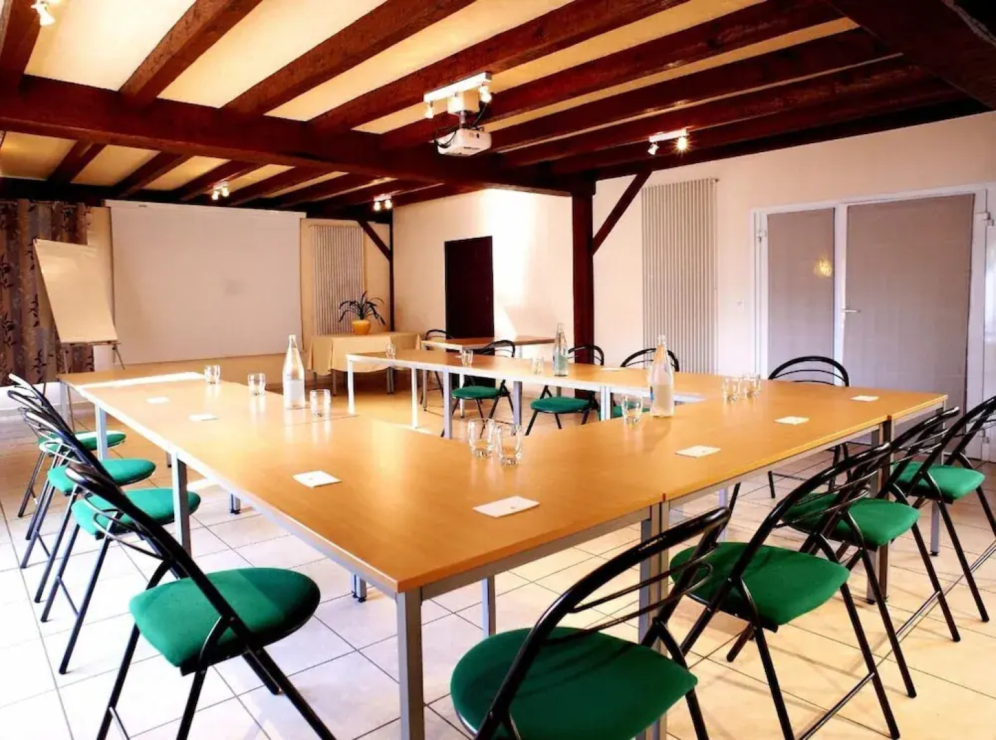 Logis Hotel Restaurant Le Laurier Fleuri