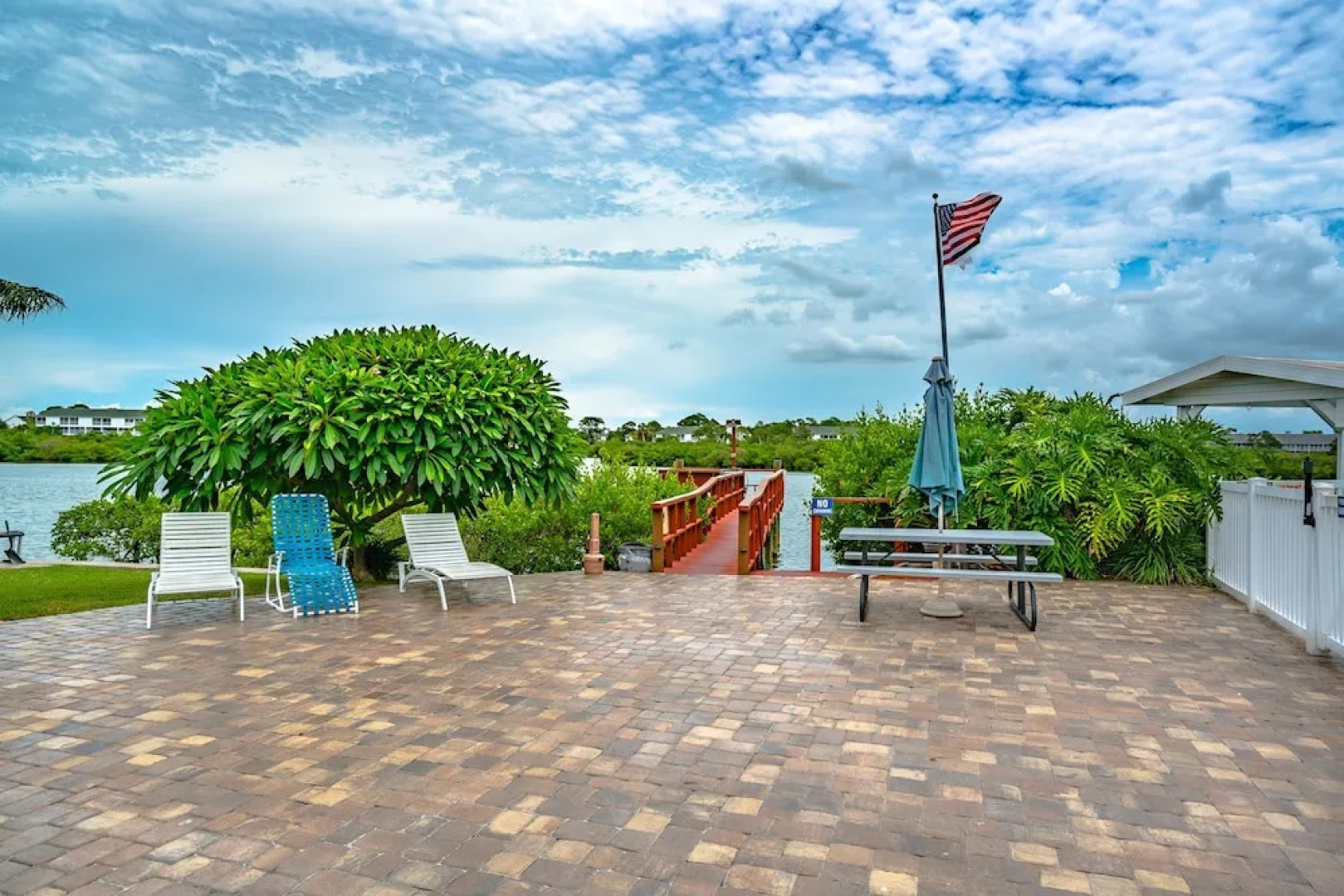 Seashell 19 by Vtrips