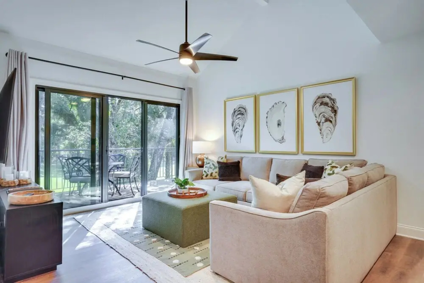 < 1 Mi to Seabrook Island Beach: Golf-view Villa!