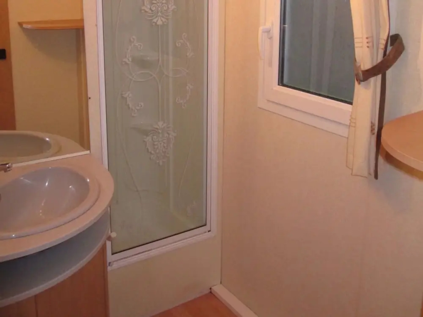 Appealing Chalet With Terrace in the Surroundings of Turnhout