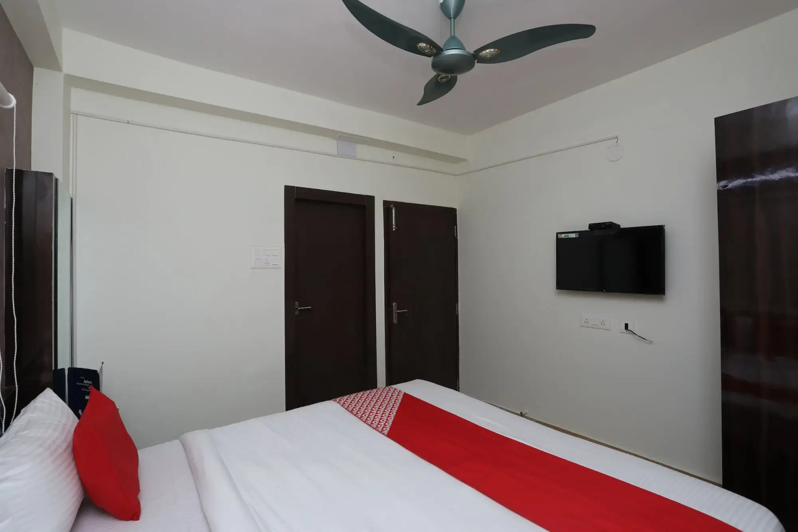OYO 18627 Hotel Mithila