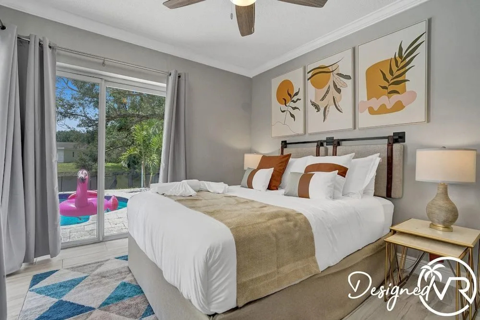 Family vacation 5 Br with Heated Pool