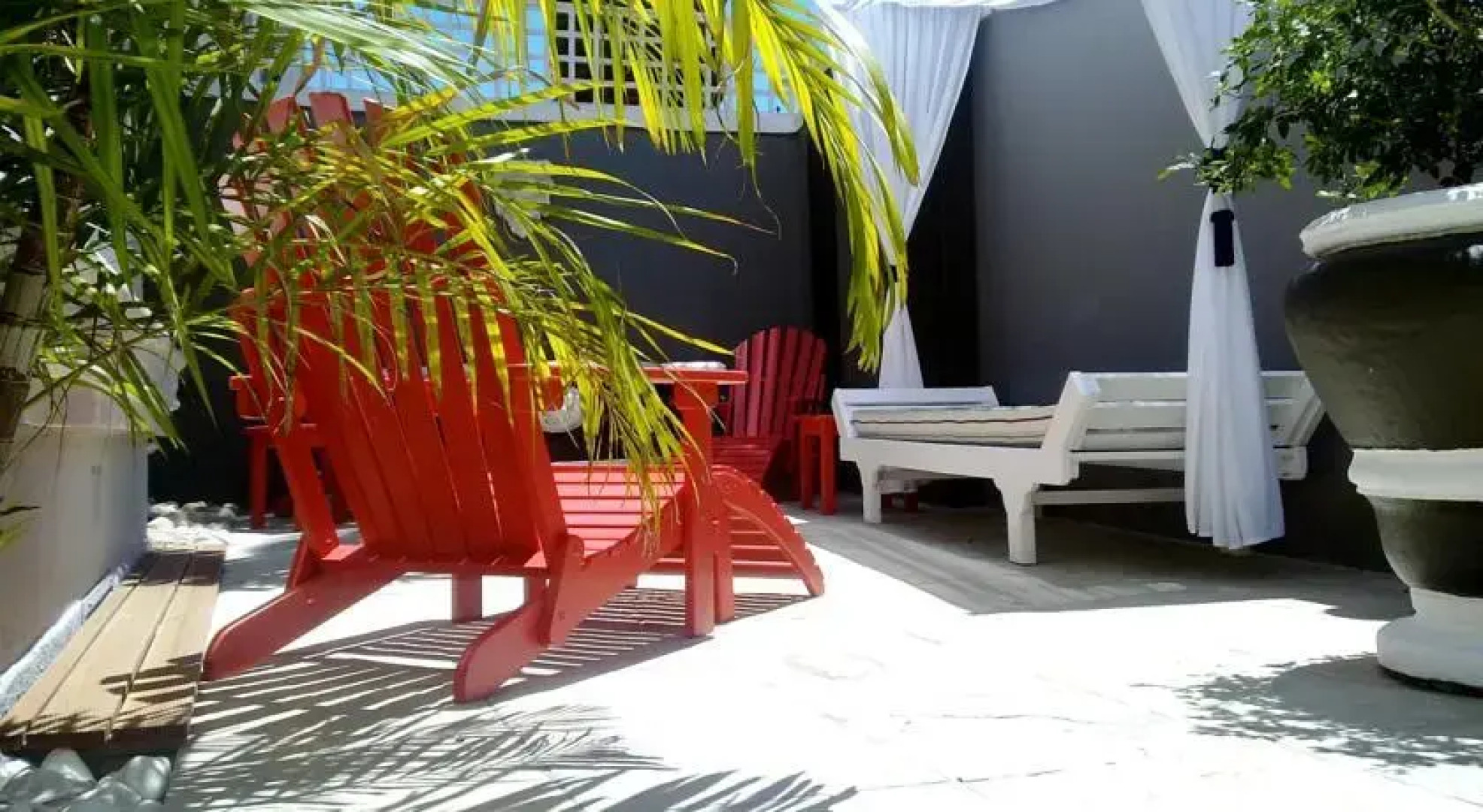 4 on Varneys Guest House