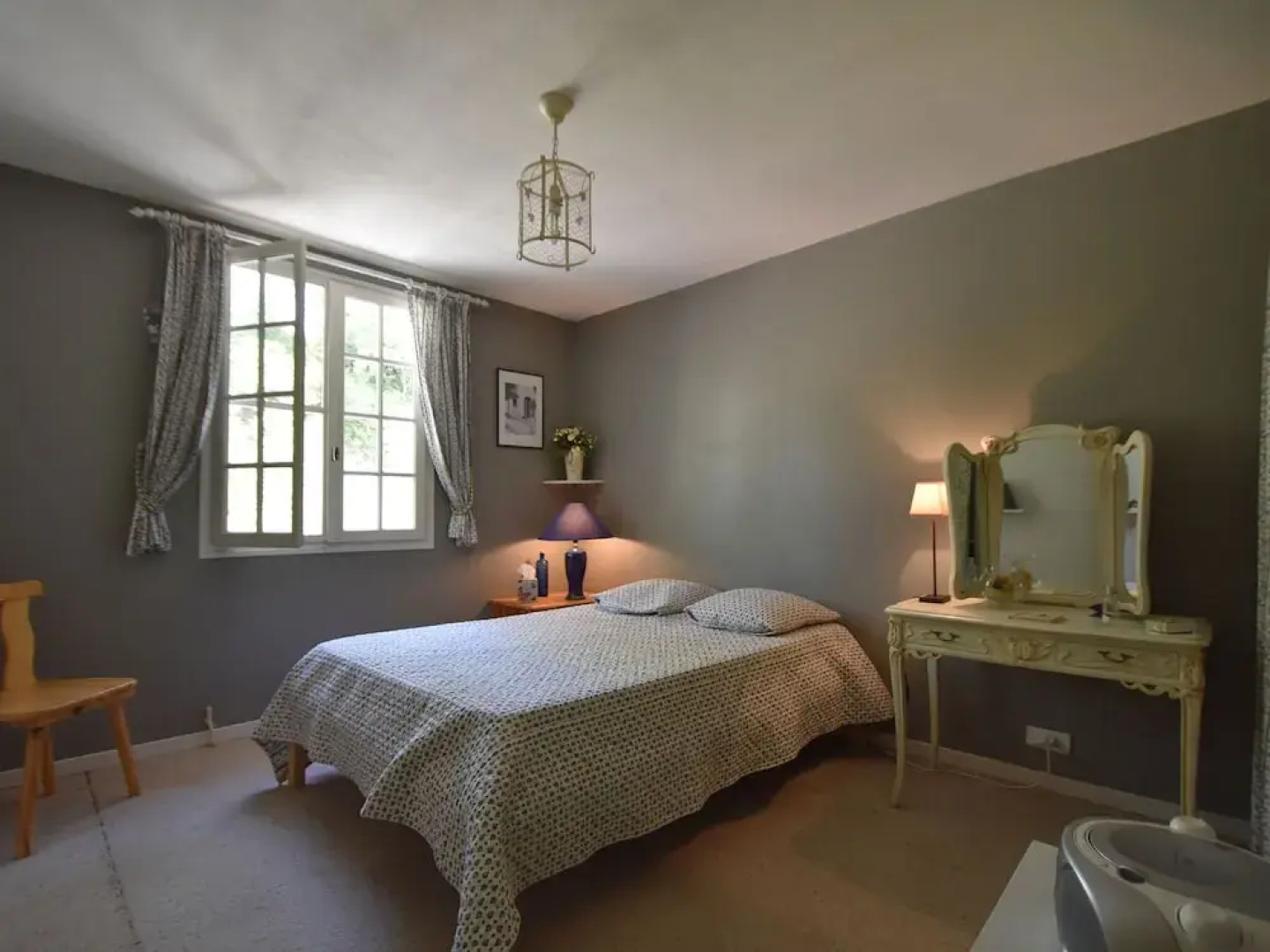 Modern Holiday Home in Languedoc-roussillon With Pool