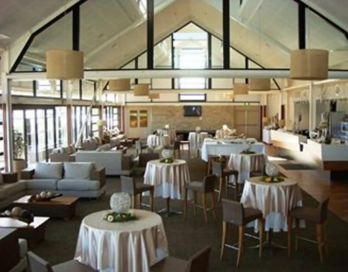 Caves Coastal Bar & Bungalows