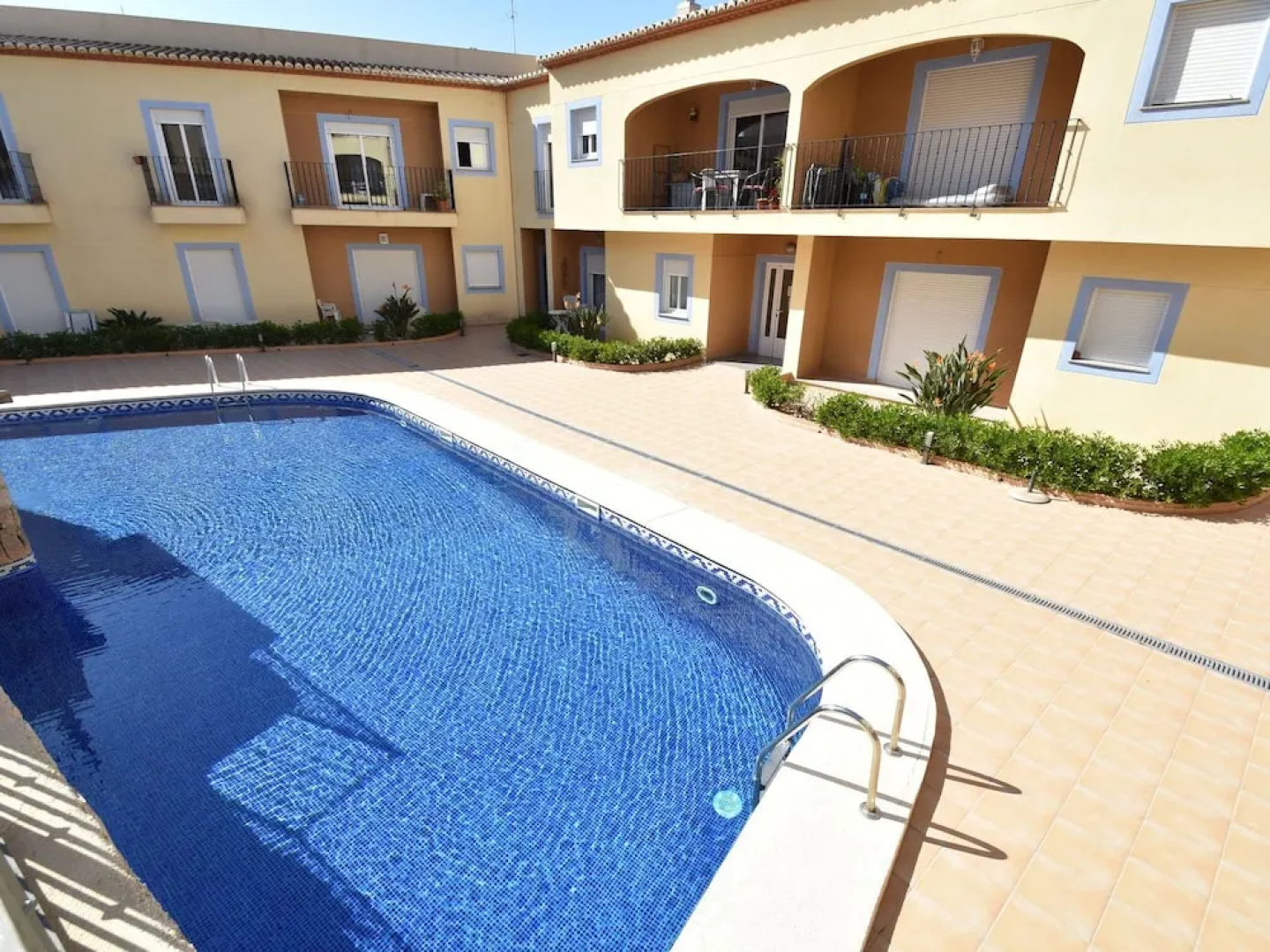 Magnificent Apartment, Beautiful View Towards the Mountains Shared Swimming Pool